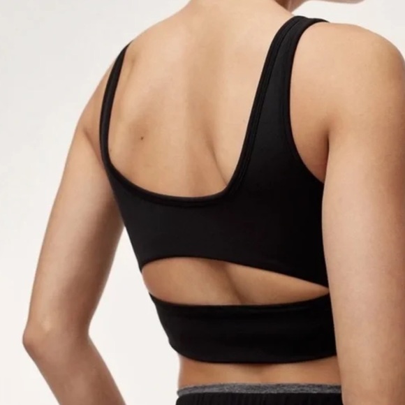 Aritzia The Constant Glide Studio Sports Bra - Picture 2 of 6
